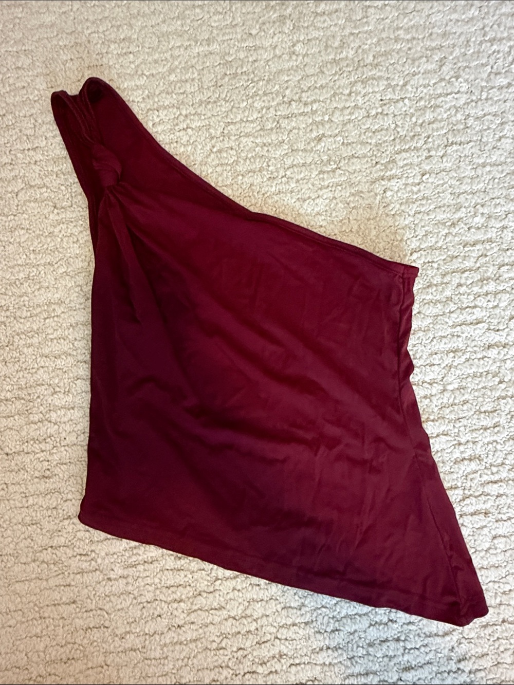Edikted One-Shoulder Twist-Strap Dress in Burgundy